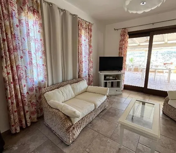 Attico Via Roma Apartamento *